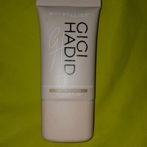 GiGi Hadid Iluminateur